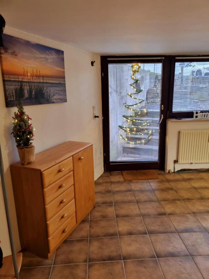 Souterrainwohnung Zentrale Lage In Детмолд Екстериор снимка